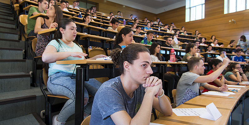 Más de 12.700 estudiantes realizan en la UCM la EvAU de la vuelta a la normalidad